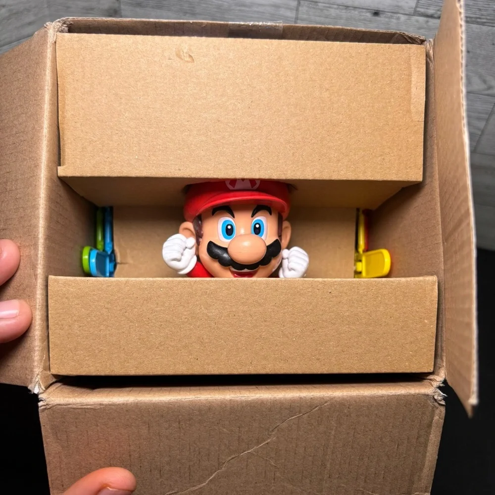 Super Mario‎ Bros. Mario Pop-Up Game by TOMY open box